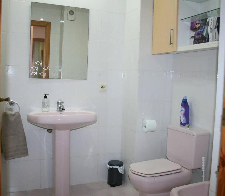 Beachside Apartment In The Centre Of เอลกัมเปโญ ภายนอก รูปภาพ