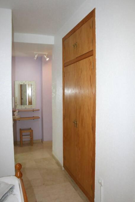 Beachside Apartment In The Centre Of เอลกัมเปโญ ภายนอก รูปภาพ