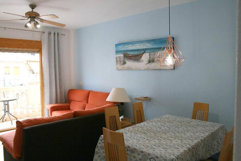 Beachside Apartment In The Centre Of เอลกัมเปโญ ภายนอก รูปภาพ